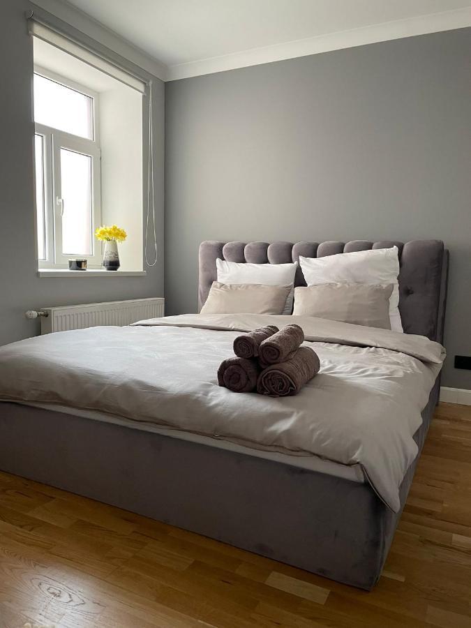 Premium Apartment In Quiet & Historical Area ريغا المظهر الخارجي الصورة