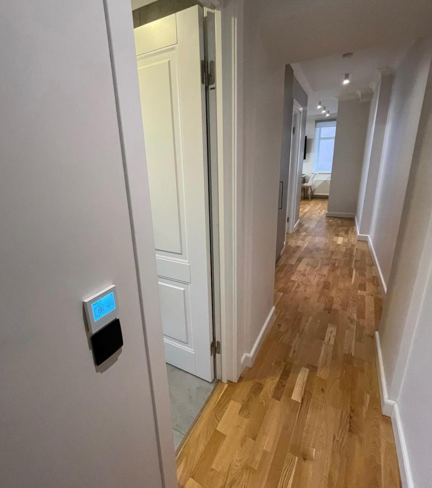 Premium Apartment In Quiet & Historical Area ريغا المظهر الخارجي الصورة
