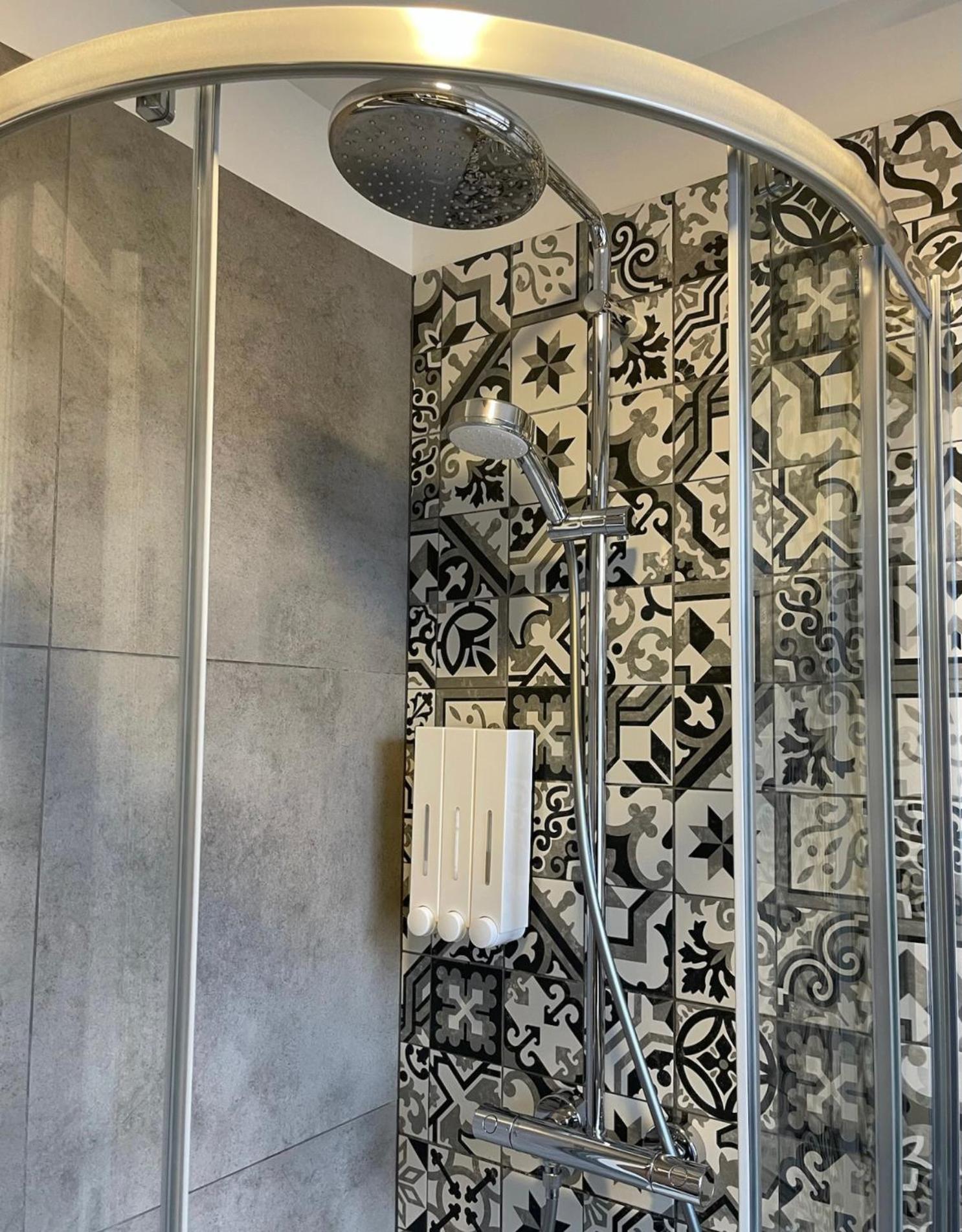 Premium Apartment In Quiet & Historical Area ريغا المظهر الخارجي الصورة